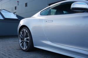 Immagine 45/50 di Aston Martin DBS (2011)