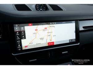 Image 21/32 of Porsche Cayenne Coupé E-Hybrid (2020)