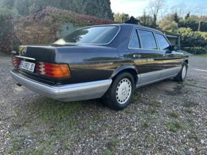 Bild 8/8 von Mercedes-Benz 560 SEL (1988)
