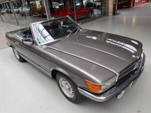Image 29/29 of Mercedes-Benz 280 SL (1981)