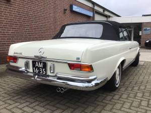 Image 3/25 of Mercedes-Benz 280 SE (1969)
