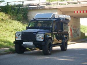 Image 10/50 of Land Rover Defender 110 (1900)