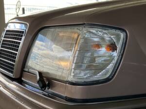 Afbeelding 5/9 van Mercedes-Benz E 220 (1994)