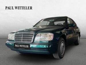 Bild 1/21 von Mercedes-Benz E 200 (1996)
