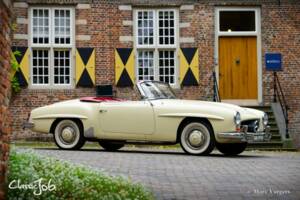 Image 23/61 of Mercedes-Benz 190 SL (1959)