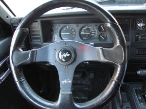 Image 22/30 of Jeep Cherokee (1990)