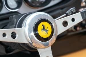 Image 13/50 de Ferrari 365 GTB/4 Daytona (1974)
