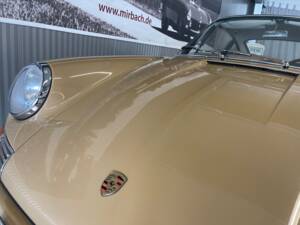 Image 3/19 of Porsche 911 2.0 (1966)