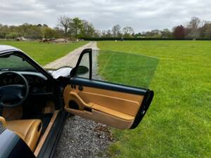 Bild 38/54 von Porsche 911 Targa (1997)