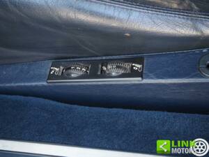 Image 21/50 de Mercedes-Benz 300 SL-24 (1992)