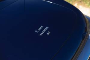 Image 31/50 de Jaguar E-Type (1969)