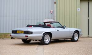 Image 3/50 of Jaguar XJS 6.0 (1993)