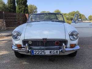 Image 3/7 de MG MGB (1964)