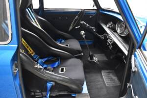 Image 18/32 of Mini 1275 GT (1977)