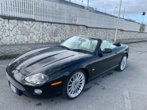 Image 1/7 of Jaguar XKR (2004)