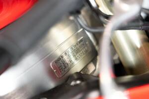 Image 22/42 de Honda RVF 750 (1994)