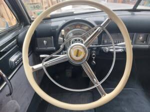 Image 6/11 of Chrysler Crown Imperial (1951)