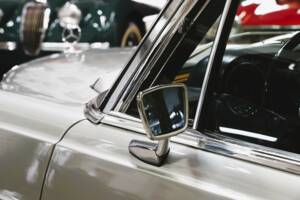 Imagen 13/38 de Mercedes-Benz 300 SEL 3.5 (1970)