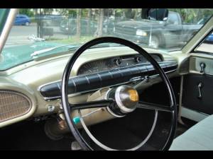 Afbeelding 6/10 van Nash Airflyte Ambassador (1952)
