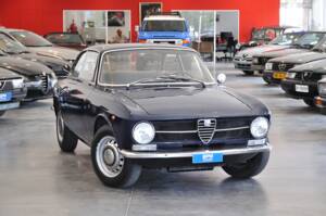 Bild 1/33 von Alfa Romeo Giulia 1300 GT Junior (1971)