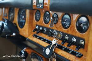 Bild 28/33 von Jaguar 420 G (1970)