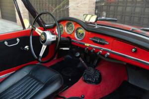 Immagine 41/50 di Alfa Romeo Giulia 1600 Spider (1964)