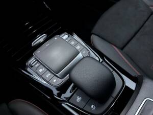Bild 28/30 von Mercedes-Benz A 35 AMG 4MATIC (2021)