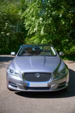 Image 26/50 of Jaguar XJ 5.0 (2012)