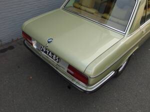 Image 19/95 de BMW 2500 (1977)