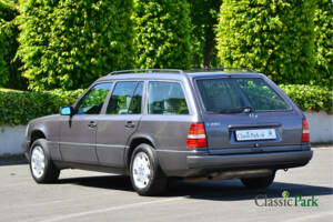 Afbeelding 3/44 van Mercedes-Benz E 280 T (1994)