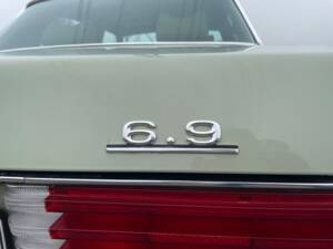 Bild 6/45 von Mercedes-Benz 450 SEL 6,9 (1978)