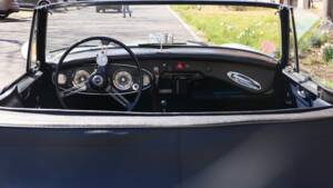 Imagen 12/14 de Austin-Healey 3000 Mk II (BJ7) (1963)