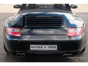 Bild 13/29 von Porsche 911 Carrera 4S (2006)