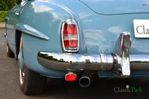 Image 45/50 of Mercedes-Benz 190 SL (1961)