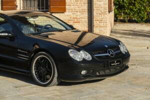 Afbeelding 14/50 van Mercedes-Benz SL 55 AMG (2002)
