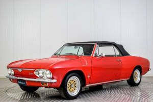 Image 19/50 of Chevrolet Corvair Monza Convertible (1966)