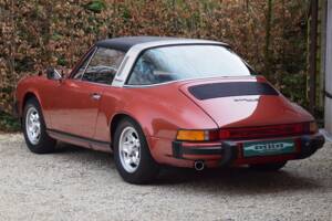 Immagine 7/42 di Porsche 911 2.7 (1977)