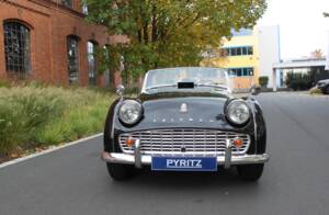 Image 4/18 of Triumph TR 3B (1963)