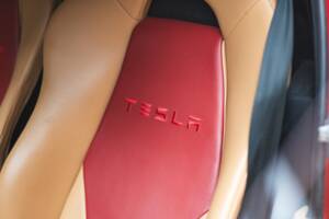 Image 14/50 de Tesla Roadster (2011)