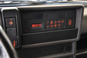Image 19/34 de Alfa Romeo 75 2.0 Twin Spark (1987)