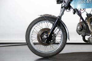 Image 22/50 of Ducati 750 GT (1972)
