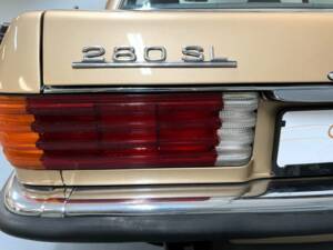 Afbeelding 15/15 van Mercedes-Benz 280 SL (1980)