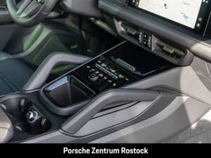 Obraz 17/33 pojazdu Porsche Cayenne E-Hybrid (1900)