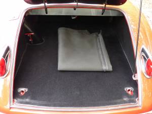 Afbeelding 14/36 van Jaguar XK 150 OTS (1959)