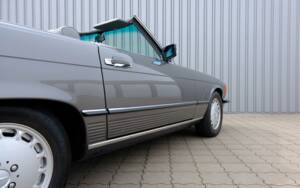 Image 90/97 de Mercedes-Benz 560 SL (1987)