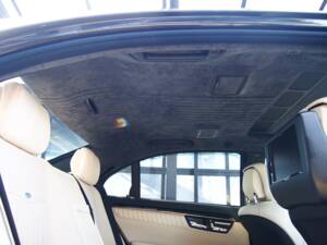 Bild 26/35 von Mercedes-Benz S 600 L (2008)