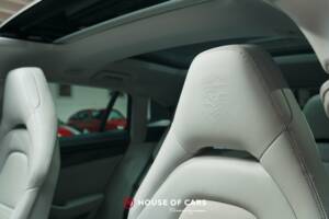 Image 19/25 of Porsche Panamera 4 E-Hybrid (2022)