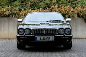 Image 2/60 de Daimler Super V8 (2000)