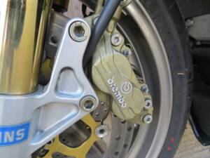 Bild 35/46 von Ducati 996 SPS (2000)