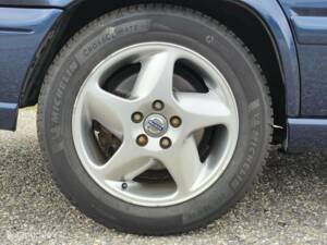 Image 12/33 of Volvo S 70 2.5 T (1997)